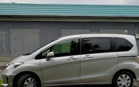 Honda Freed I, 2015 год, 1 400 000 рублей, 4 фотография