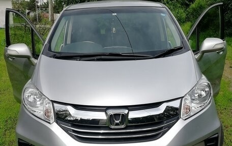 Honda Freed I, 2015 год, 1 400 000 рублей, 3 фотография