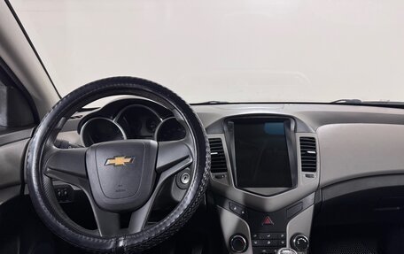 Chevrolet Cruze II, 2011 год, 649 000 рублей, 10 фотография