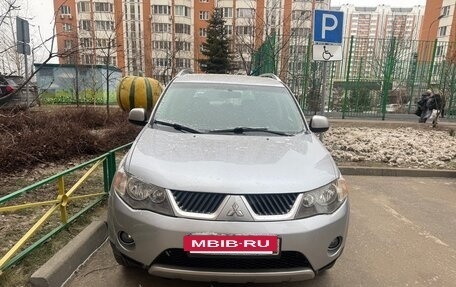 Mitsubishi Outlander III рестайлинг 3, 2008 год, 960 000 рублей, 5 фотография