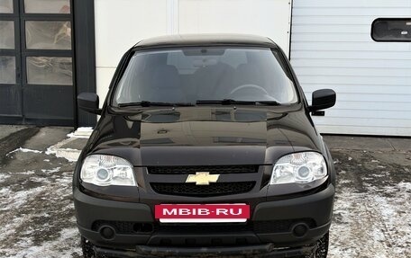 Chevrolet Niva I рестайлинг, 2013 год, 580 000 рублей, 2 фотография