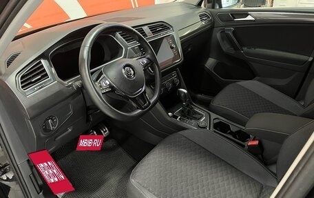 Volkswagen Tiguan II, 2018 год, 2 799 000 рублей, 26 фотография