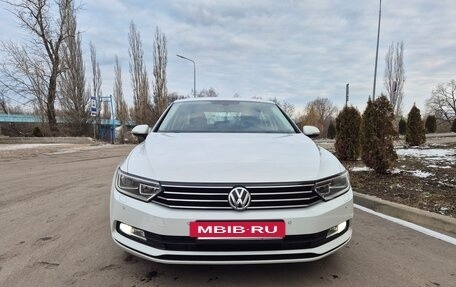 Volkswagen Passat B8 рестайлинг, 2017 год, 1 485 000 рублей, 4 фотография