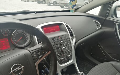Opel Astra J, 2013 год, 850 000 рублей, 9 фотография