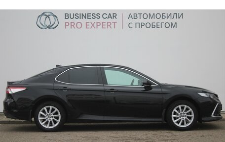 Toyota Camry, 2021 год, 2 910 000 рублей, 6 фотография