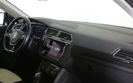 Volkswagen Tiguan II, 2019 год, 3 077 000 рублей, 11 фотография