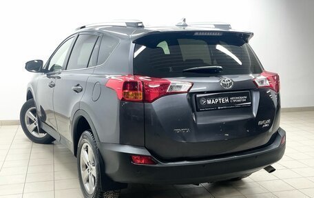 Toyota RAV4, 2015 год, 2 357 000 рублей, 6 фотография