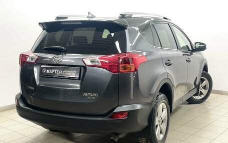 Toyota RAV4, 2015 год, 2 357 000 рублей, 4 фотография