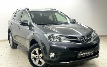 Toyota RAV4, 2015 год, 2 357 000 рублей, 3 фотография