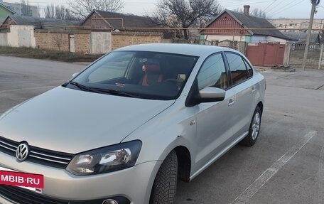 Volkswagen Polo VI (EU Market), 2011 год, 765 000 рублей, 2 фотография