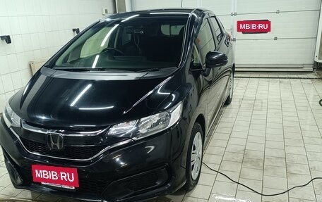 Honda Fit III, 2019 год, 1 350 000 рублей, 3 фотография