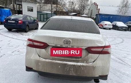 Toyota Camry, 2022 год, 3 470 000 рублей, 6 фотография