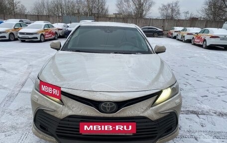 Toyota Camry, 2022 год, 3 470 000 рублей, 3 фотография