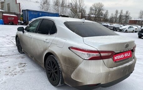 Toyota Camry, 2022 год, 3 470 000 рублей, 7 фотография