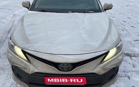 Toyota Camry, 2022 год, 3 470 000 рублей, 9 фотография