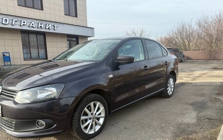 Volkswagen Polo VI (EU Market), 2015 год, 1 090 000 рублей, 2 фотография