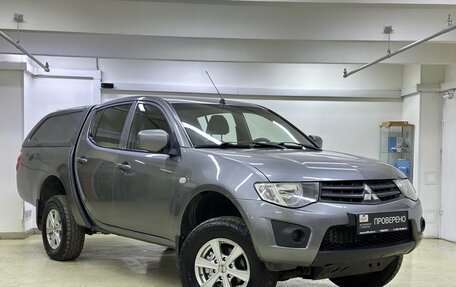 Mitsubishi L200 IV рестайлинг, 2015 год, 1 449 000 рублей, 3 фотография