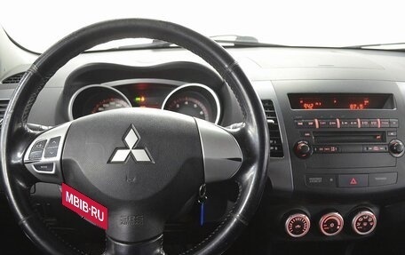 Mitsubishi Outlander III рестайлинг 3, 2008 год, 1 120 000 рублей, 11 фотография