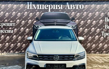 Volkswagen Tiguan II, 2020 год, 3 500 000 рублей, 2 фотография