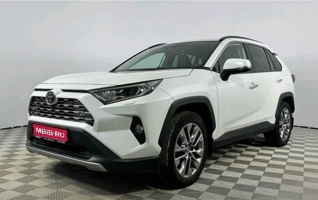 Toyota RAV4, 2021 год, 3 695 000 рублей, 1 фотография