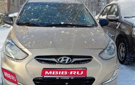 Hyundai Solaris II рестайлинг, 2012 год, 799 000 рублей, 1 фотография