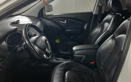 Hyundai Tucson III, 2010 год, 1 150 000 рублей, 5 фотография
