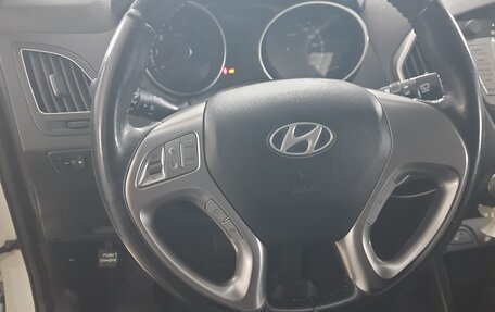 Hyundai Tucson III, 2010 год, 1 150 000 рублей, 8 фотография