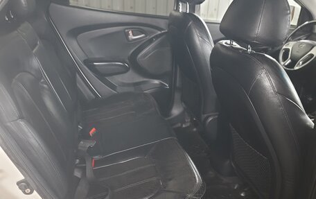Hyundai Tucson III, 2010 год, 1 150 000 рублей, 12 фотография