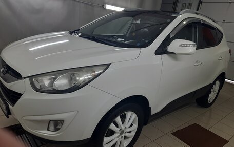 Hyundai Tucson III, 2010 год, 1 150 000 рублей, 13 фотография