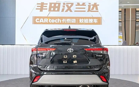 Toyota Highlander, 2022 год, 3 600 000 рублей, 3 фотография