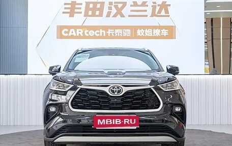 Toyota Highlander, 2022 год, 3 600 000 рублей, 7 фотография