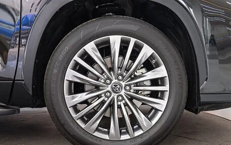 Toyota Highlander, 2022 год, 3 600 000 рублей, 10 фотография