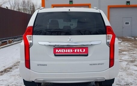 Mitsubishi Pajero Sport III рестайлинг, 2021 год, 3 400 000 рублей, 2 фотография