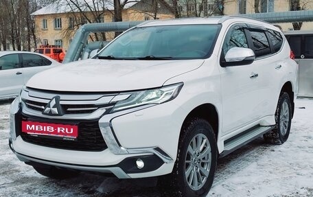 Mitsubishi Pajero Sport III рестайлинг, 2021 год, 3 400 000 рублей, 6 фотография