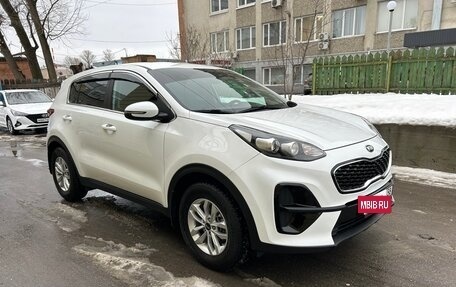 KIA Sportage IV рестайлинг, 2019 год, 2 180 000 рублей, 3 фотография