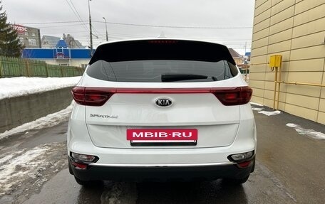 KIA Sportage IV рестайлинг, 2019 год, 2 180 000 рублей, 6 фотография