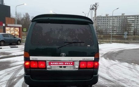 Toyota HiAce, 2000 год, 1 100 000 рублей, 7 фотография