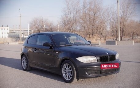 BMW 1 серия, 2009 год, 810 000 рублей, 2 фотография