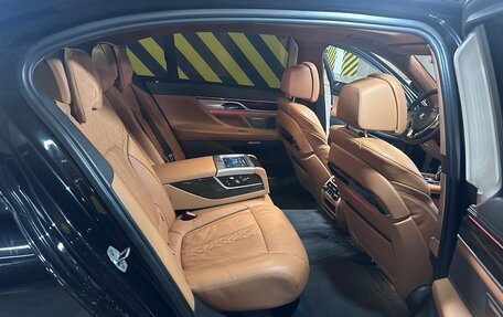 BMW 7 серия, 2017 год, 4 590 000 рублей, 31 фотография