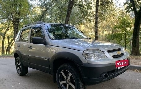 Chevrolet Niva I рестайлинг, 2013 год, 615 000 рублей, 4 фотография