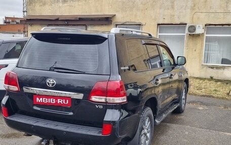 Toyota Land Cruiser 200, 2011 год, 3 300 000 рублей, 2 фотография