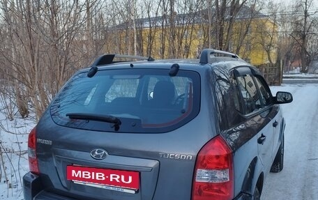 Hyundai Tucson III, 2008 год, 740 000 рублей, 6 фотография