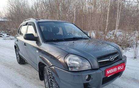 Hyundai Tucson III, 2008 год, 740 000 рублей, 2 фотография