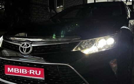 Toyota Camry, 2017 год, 2 550 000 рублей, 2 фотография