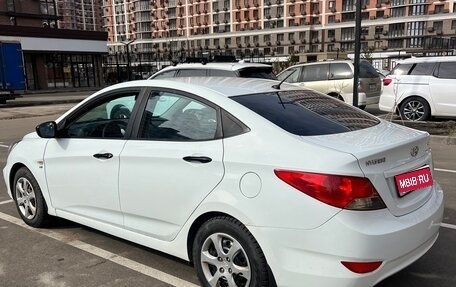 Hyundai Solaris II рестайлинг, 2013 год, 730 000 рублей, 1 фотография