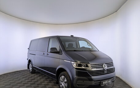 Volkswagen Caravelle T6 рестайлинг, 2021 год, 4 790 000 рублей, 3 фотография