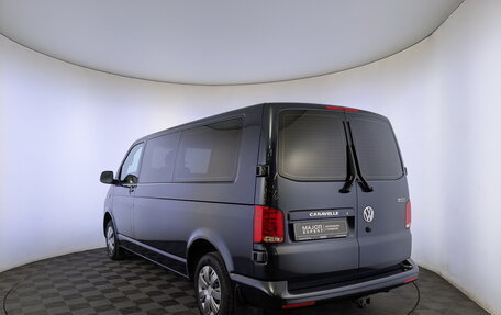 Volkswagen Caravelle T6 рестайлинг, 2021 год, 4 790 000 рублей, 7 фотография