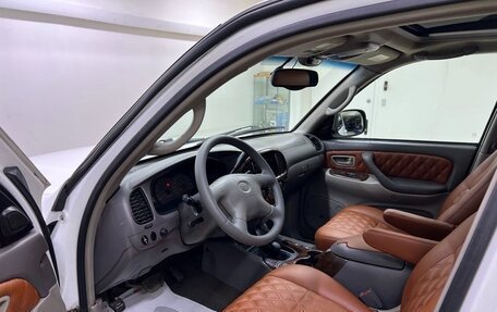 Toyota Sequoia II рестайлинг, 2002 год, 1 749 000 рублей, 8 фотография