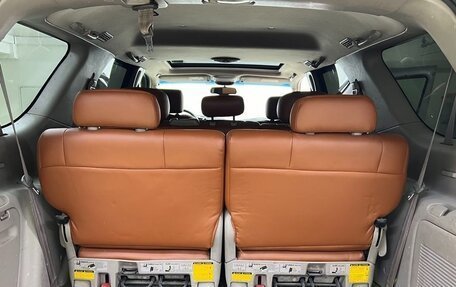 Toyota Sequoia II рестайлинг, 2002 год, 1 749 000 рублей, 16 фотография