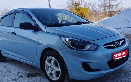 Hyundai Solaris II рестайлинг, 2013 год, 765 000 рублей, 2 фотография